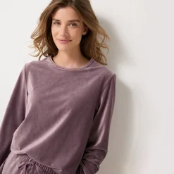 Pyjama in ribvelours, ruim model met lange mouwen