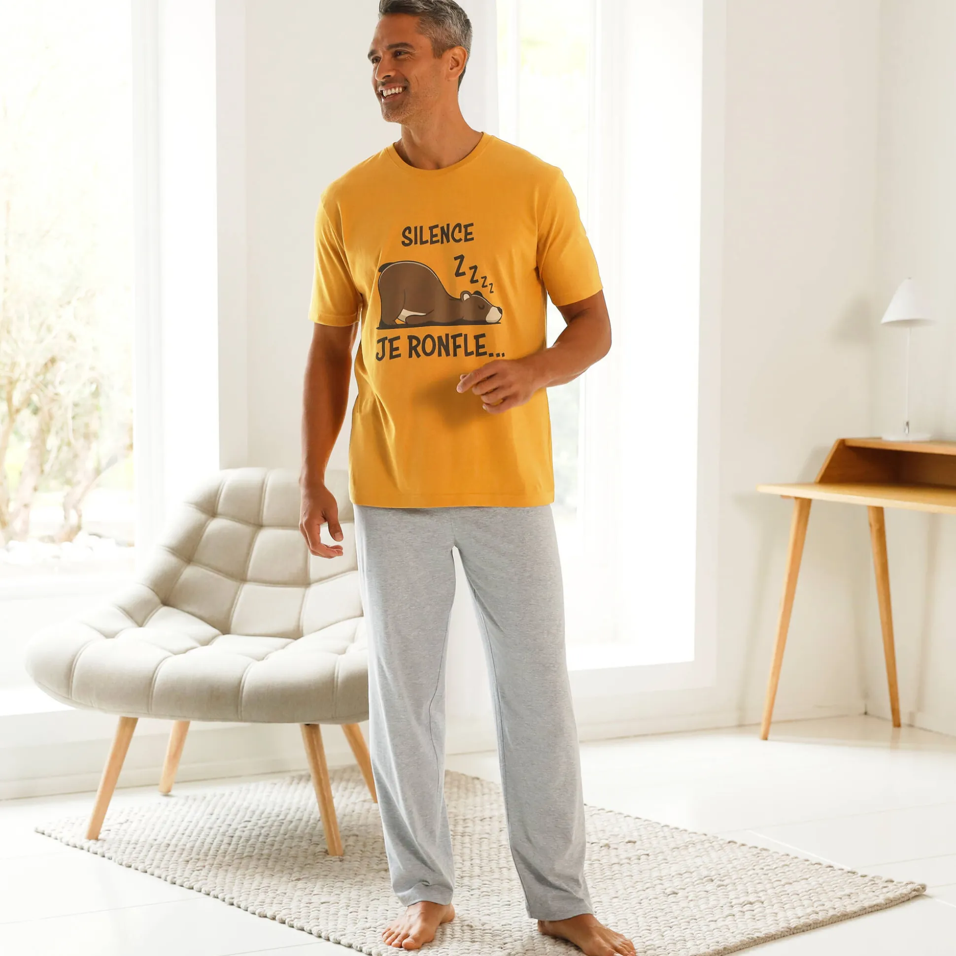 Pyjama met broek, T-shirt met korte mouwen