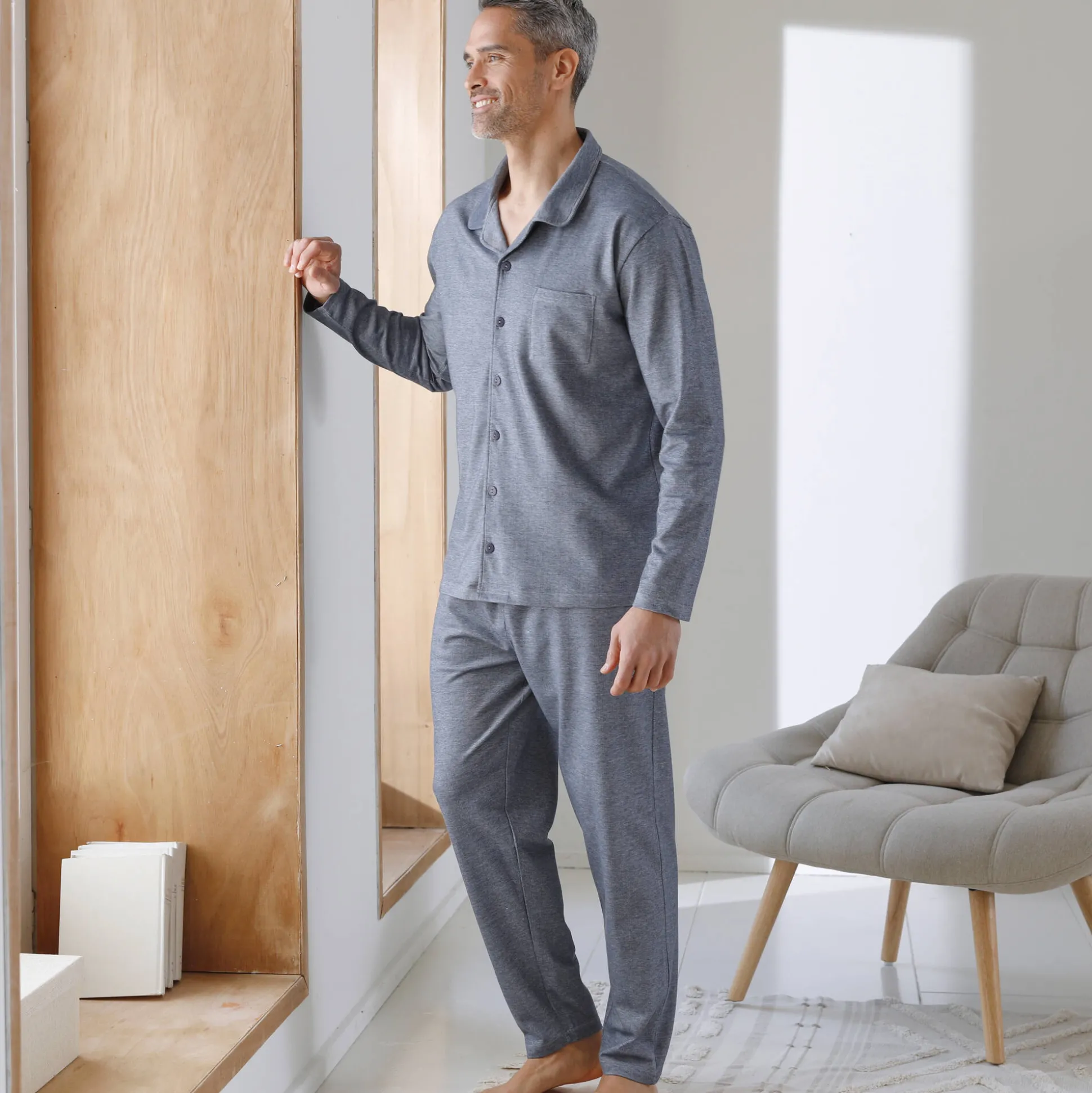 Pyjama met knoopsluiting, in piquétricot