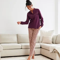 Pyjama met knopen en dierenhuidprint