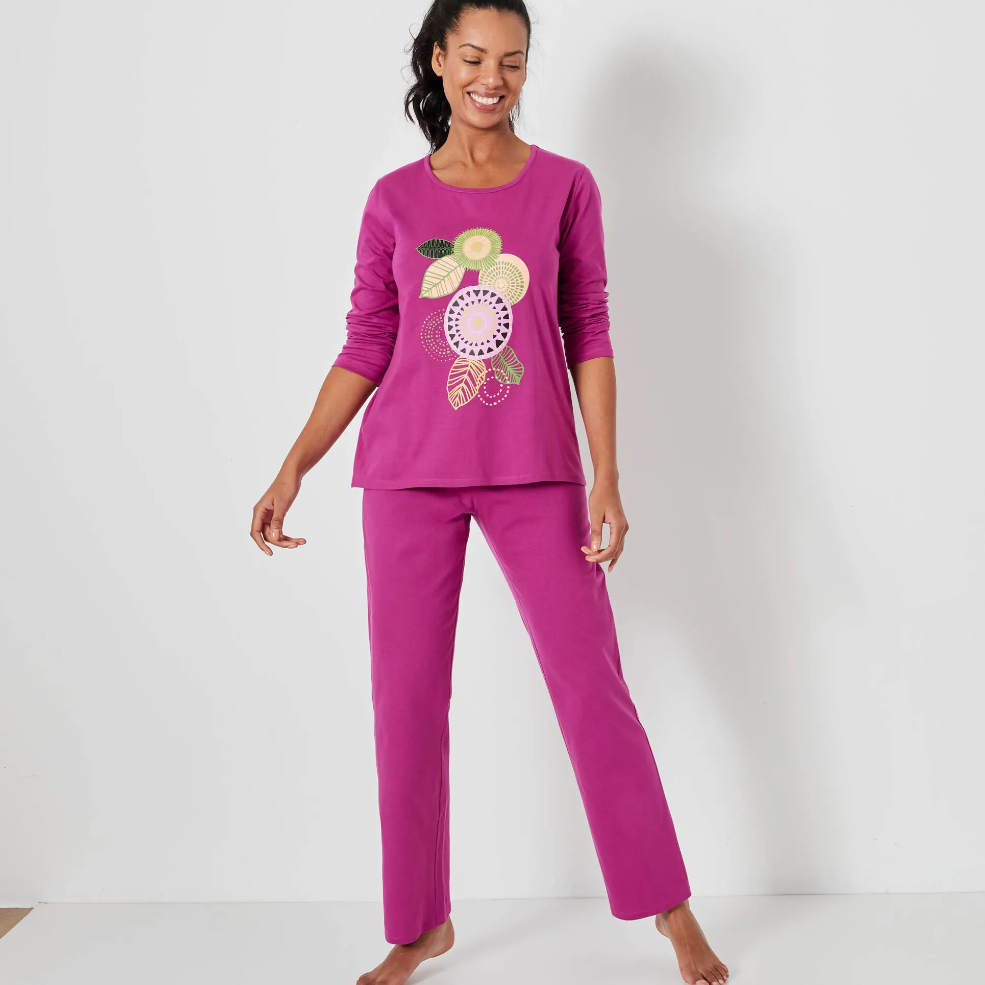 Pyjama met lange mouwen en rozettenmotief