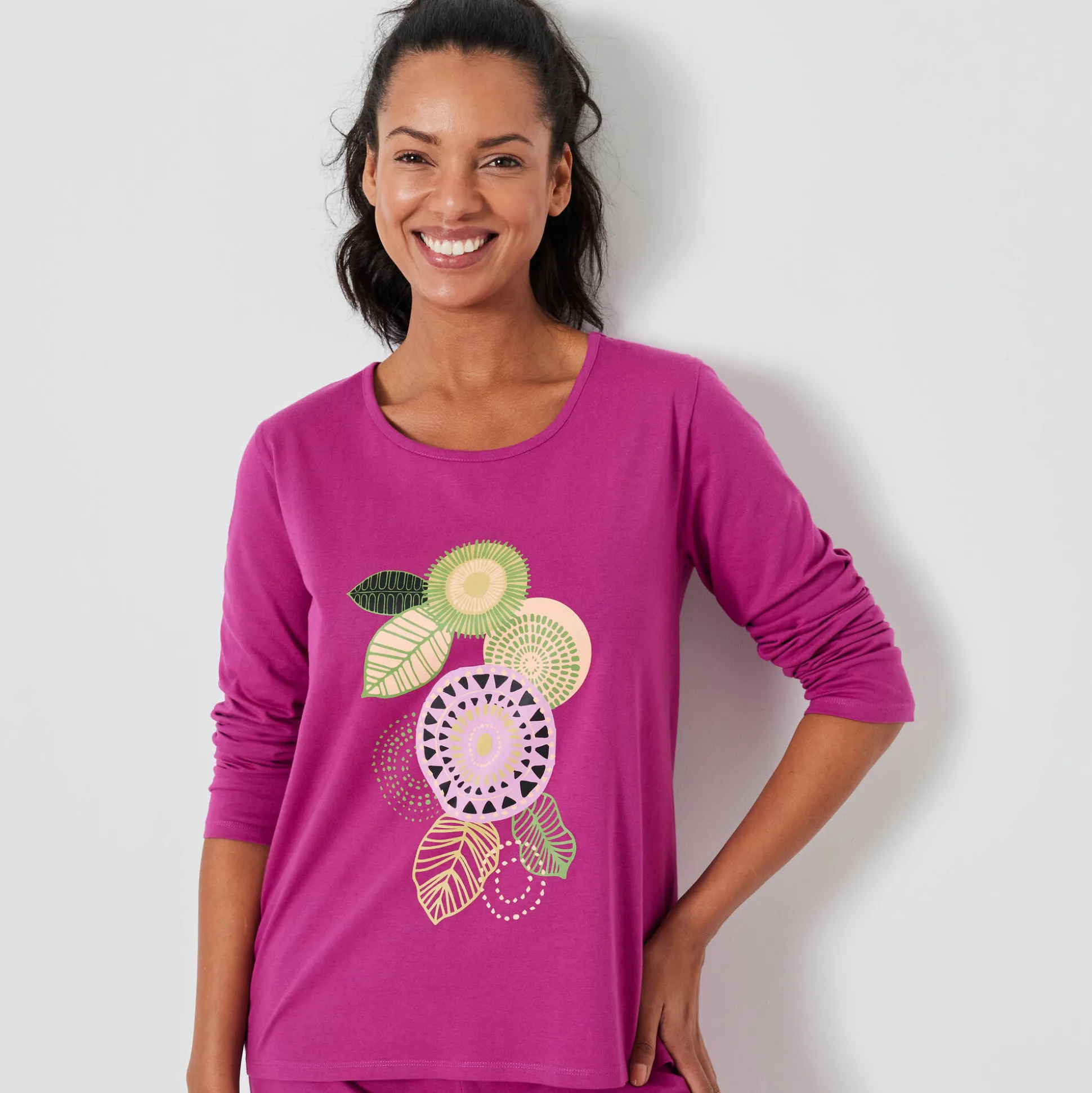 Pyjama met lange mouwen en rozettenmotief