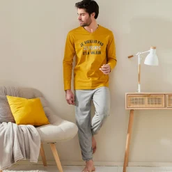 Pyjama met lange mouwen en letterprint