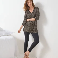 Pyjama met legging, lange mouwen en dierenprint
