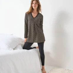 Pyjama met legging, lange mouwen en dierenprint