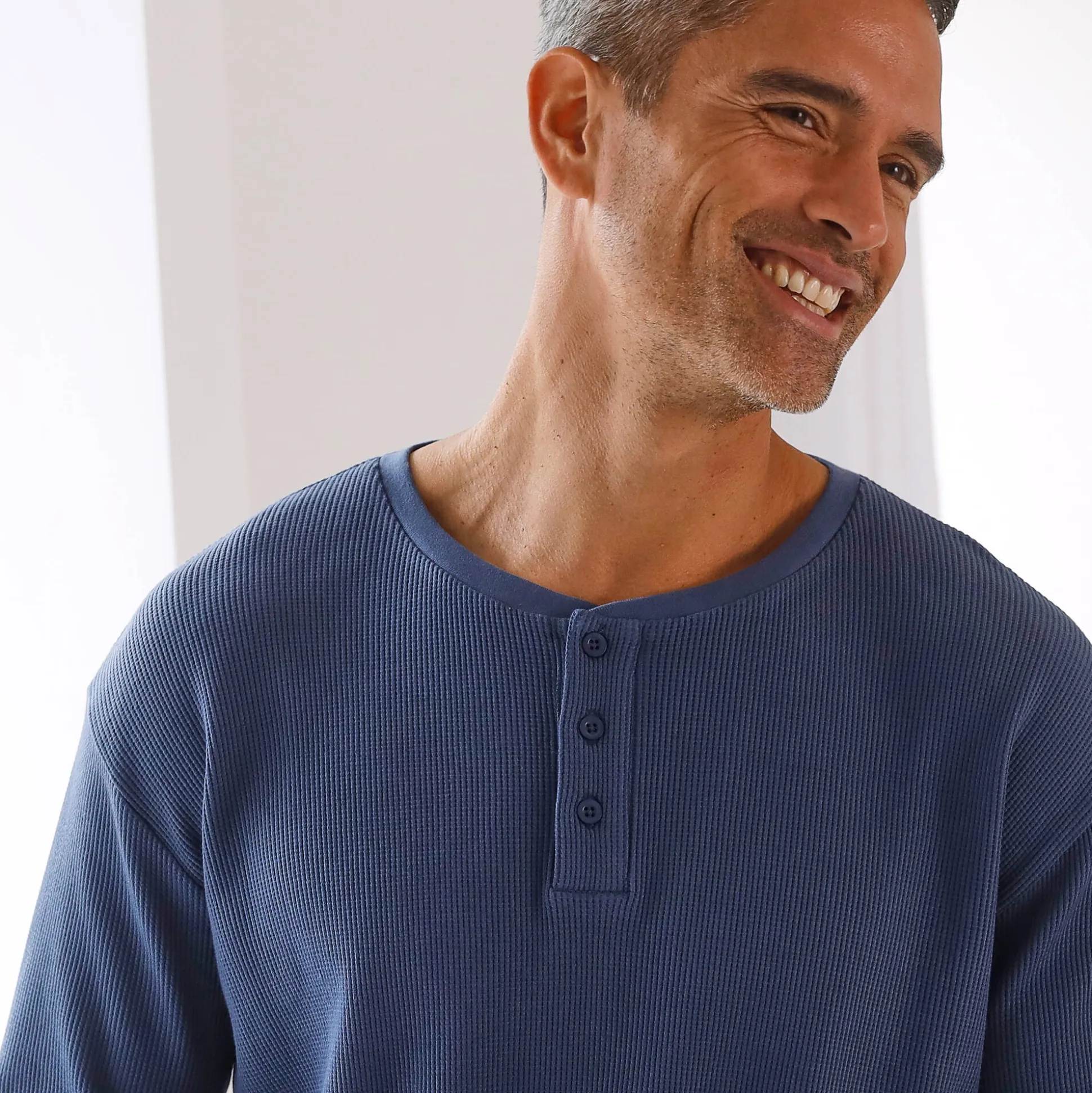 Pyjama met Tunesische hals en lange mouwen, bijenraattricot