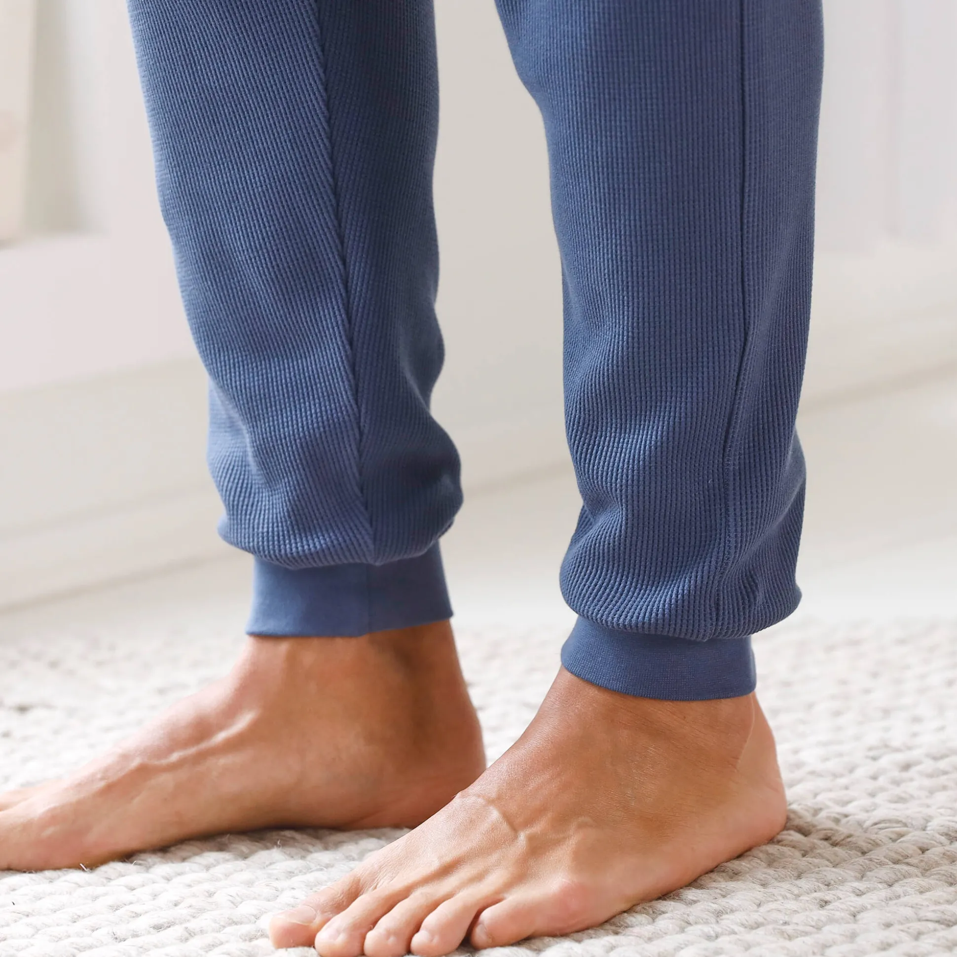 Pyjama met Tunesische hals en lange mouwen, bijenraattricot