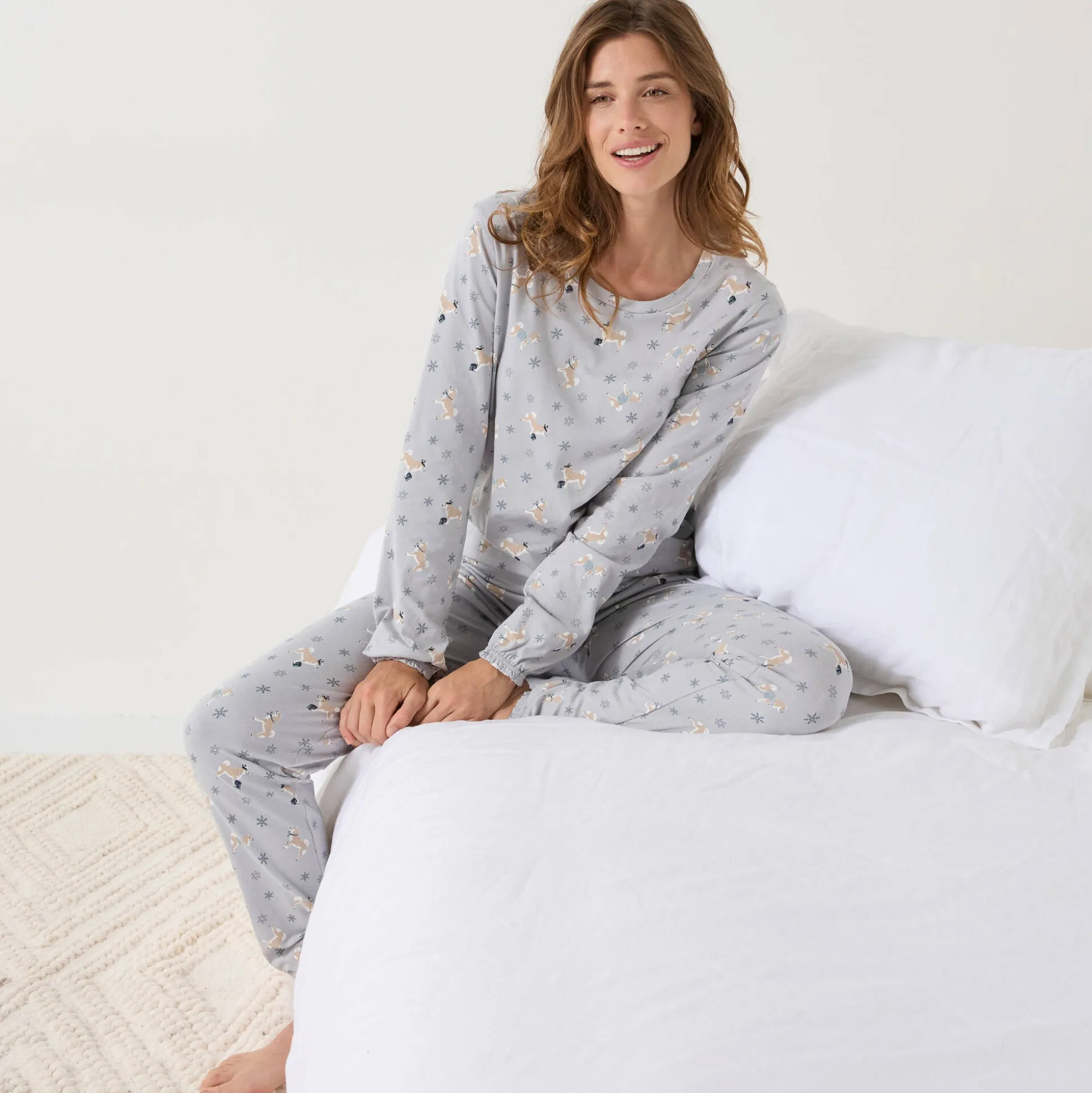 Pyjama Shiba in jersey, met hondenprint en lange mouwen