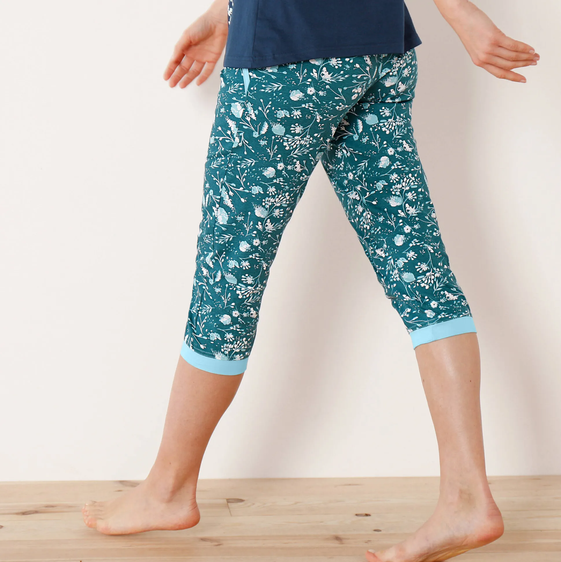 7/8-pyjamabroek - smaragdgroen met bloemenprint