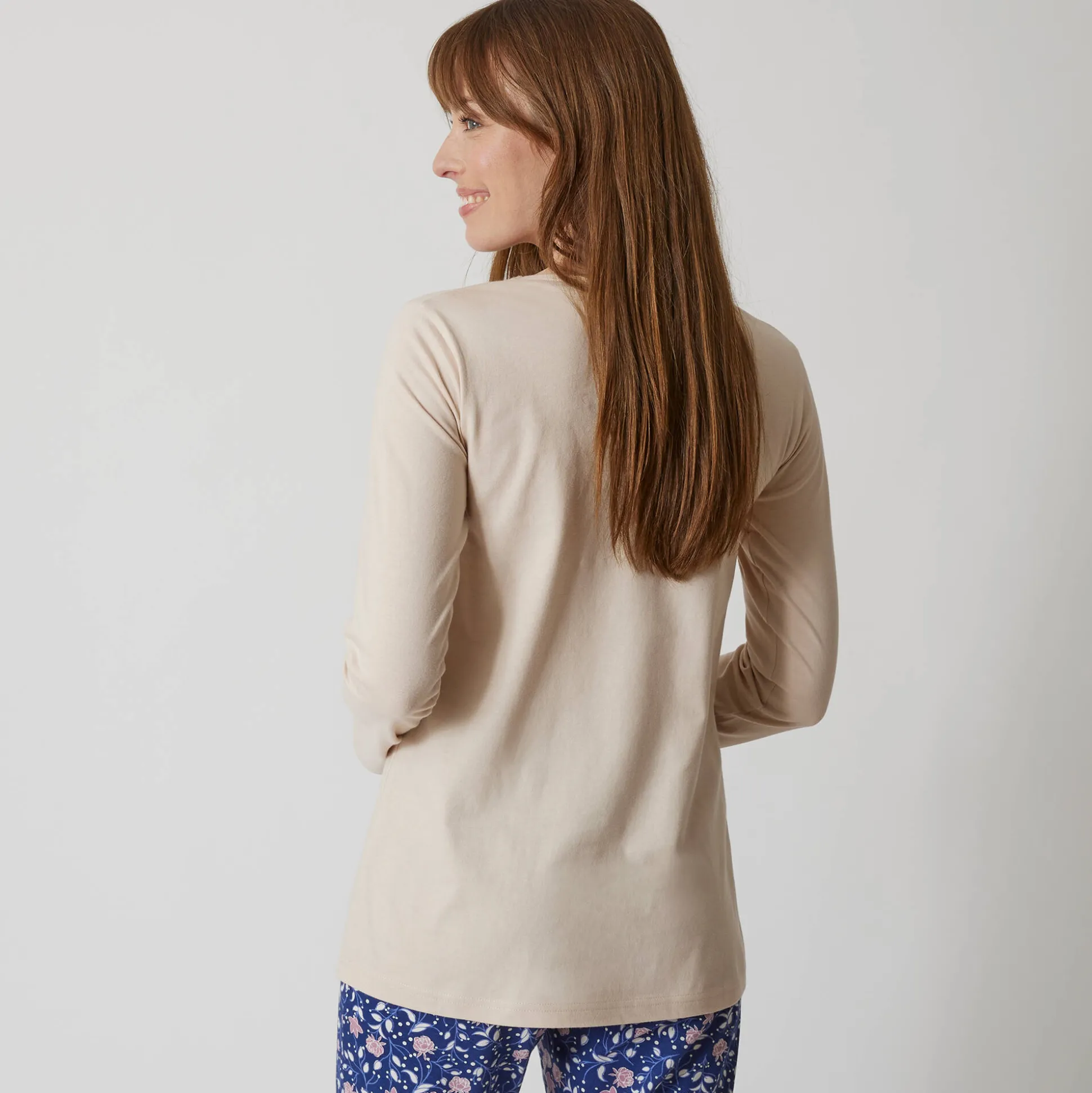 Pyjamashirt met lange mouwen en bloemenmotief