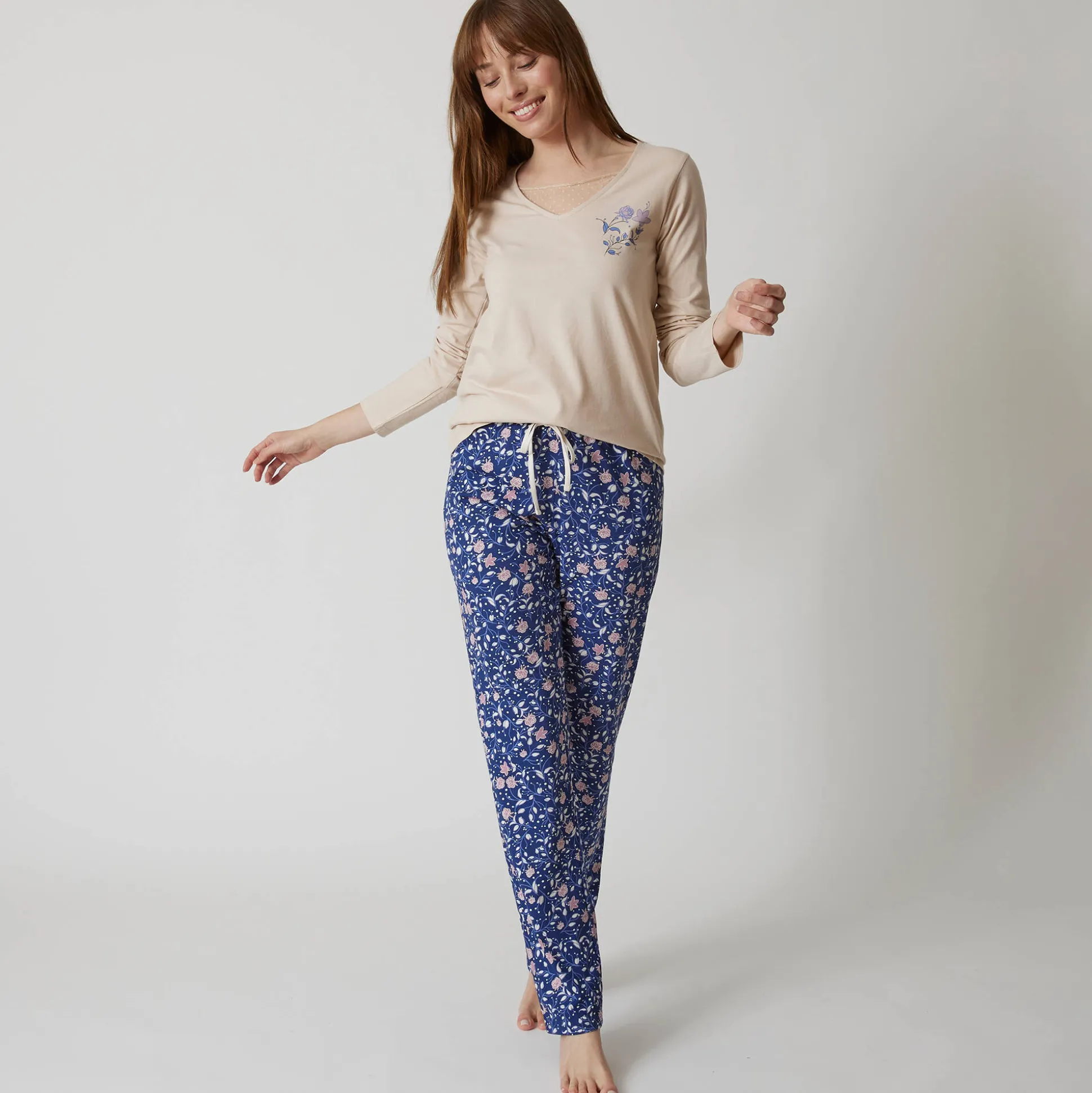 Pyjamashirt met lange mouwen en bloemenmotief
