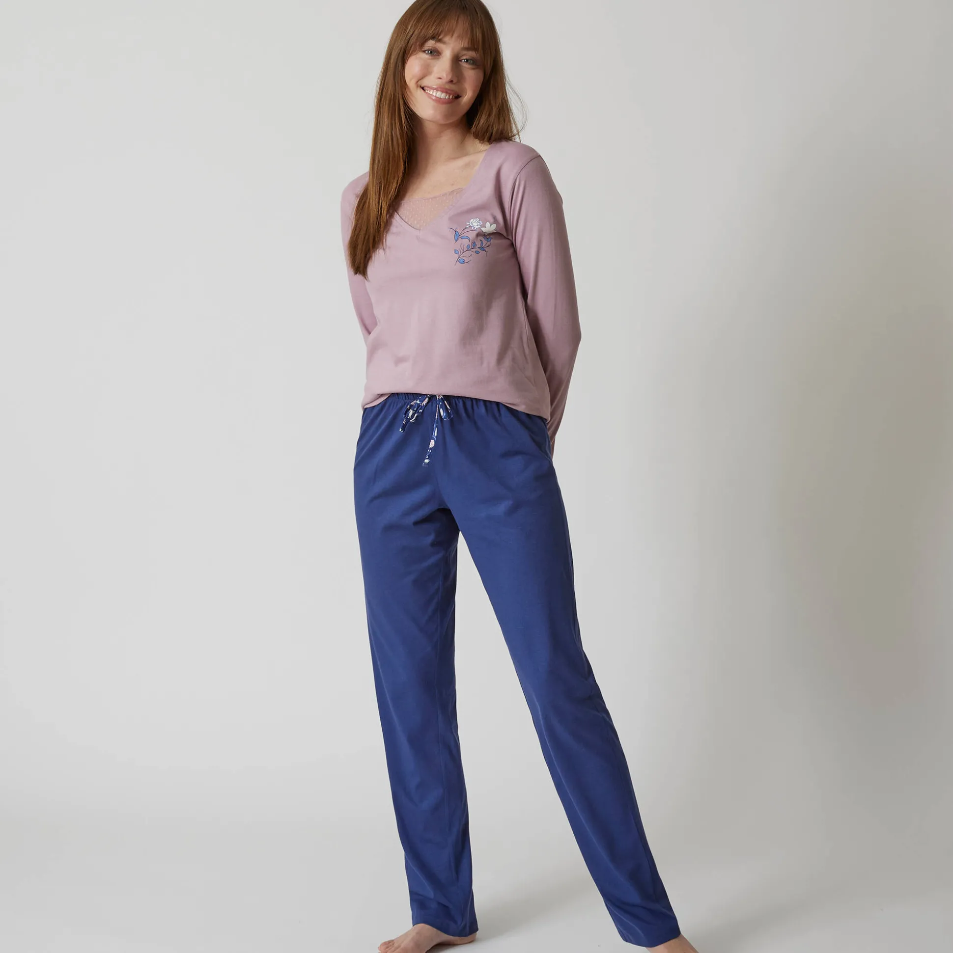 Pyjamashirt met lange mouwen en bloemenmotief
