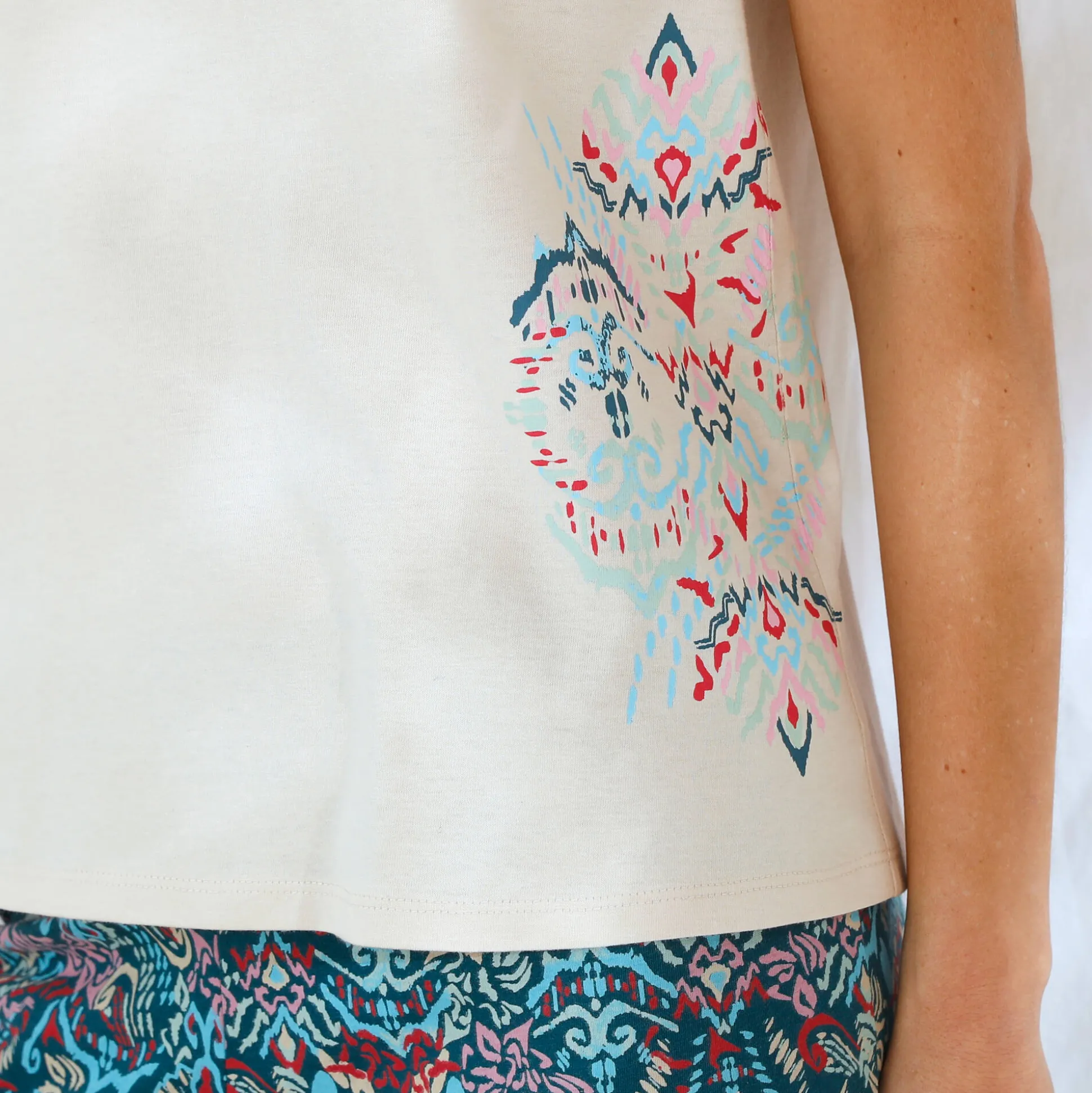 Pyjama-T-shirt met Ikat-print