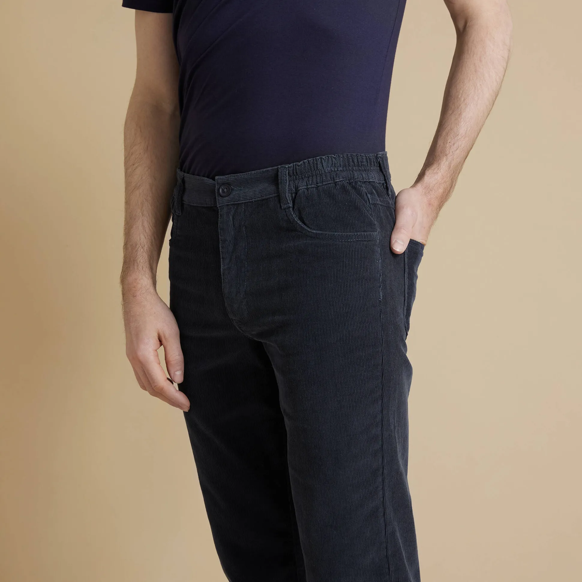 Rechte broek in fijngeribd velours, 5 zakken