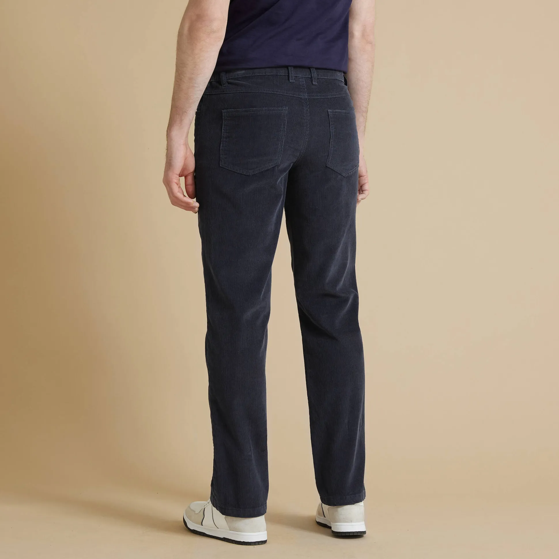Rechte broek in fijngeribd velours, 5 zakken