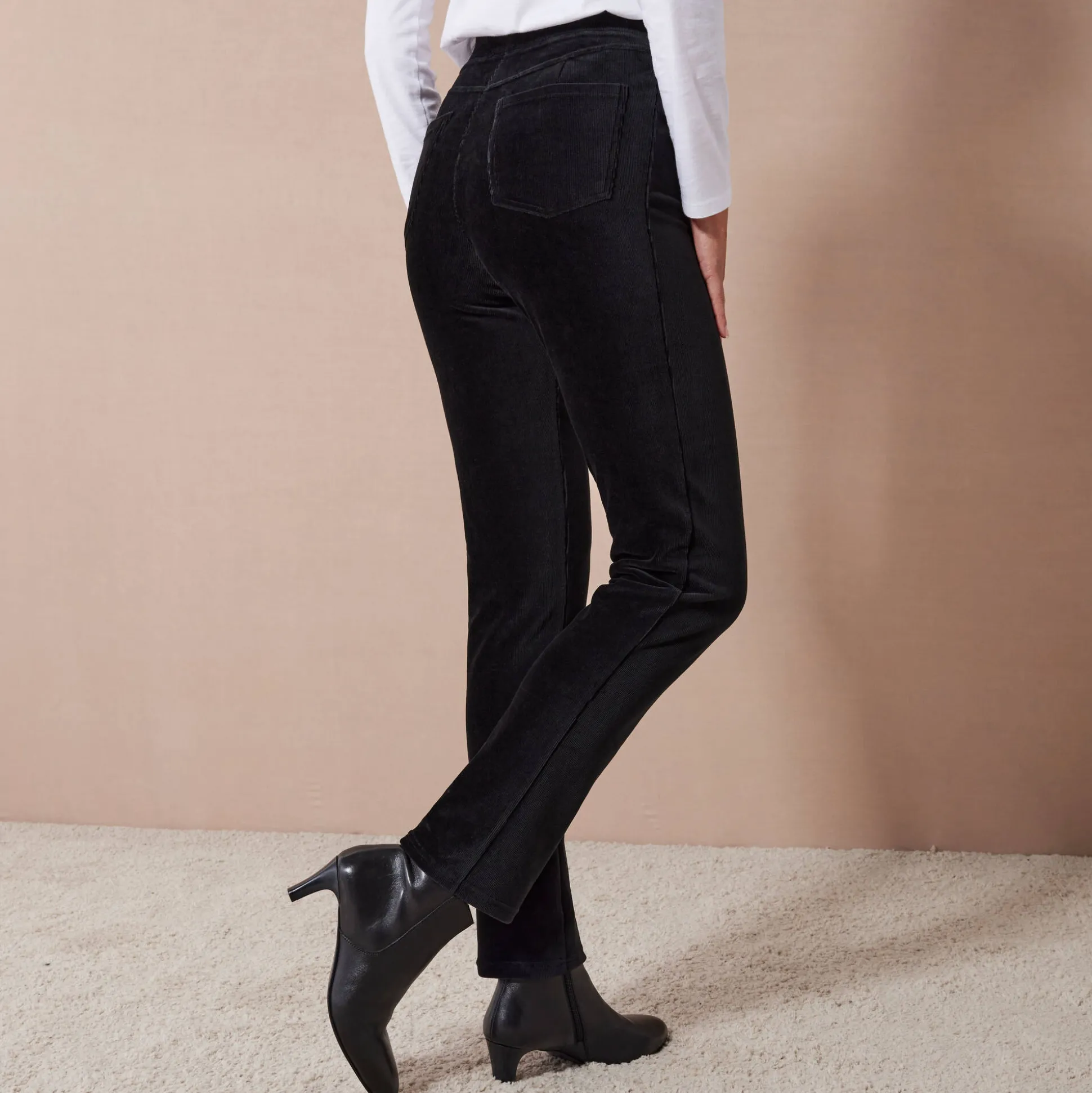 Rechte broek in fluweeltricot