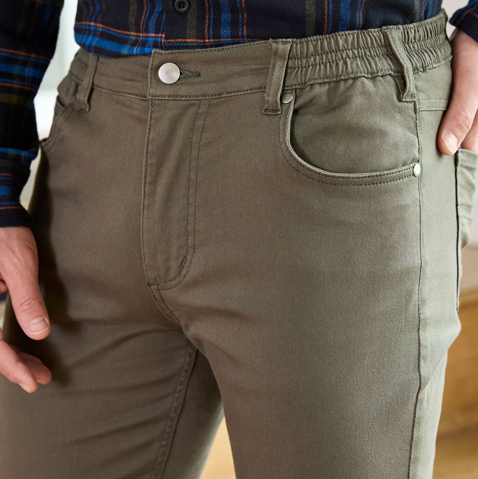 Rechte broek in rekbare twill