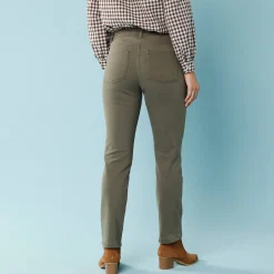 Rechte broek met deelnaden, speciaal voor kleine lengtes