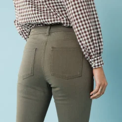 Rechte broek met deelnaden, speciaal voor kleine lengtes