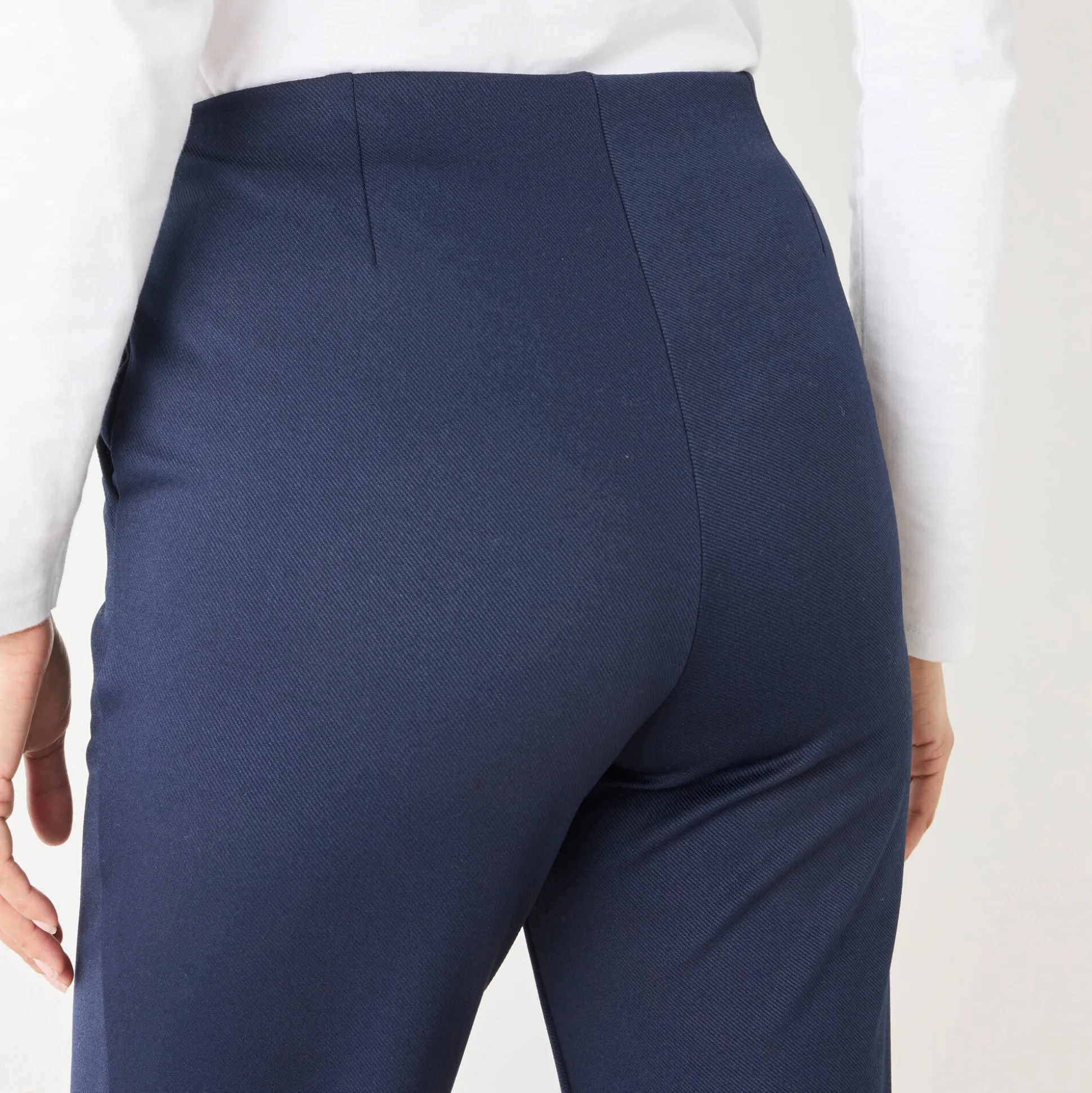 Rechte broek met platte buik-effect, tricot