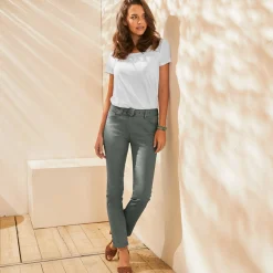 Rechte broek, speciaal voor kleine lengtes