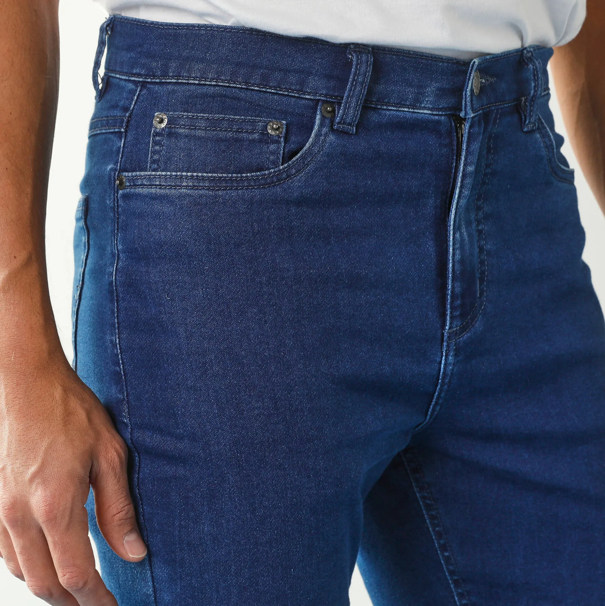 Rechte jeans met 5 zakken, ultrastretch denim - L28
