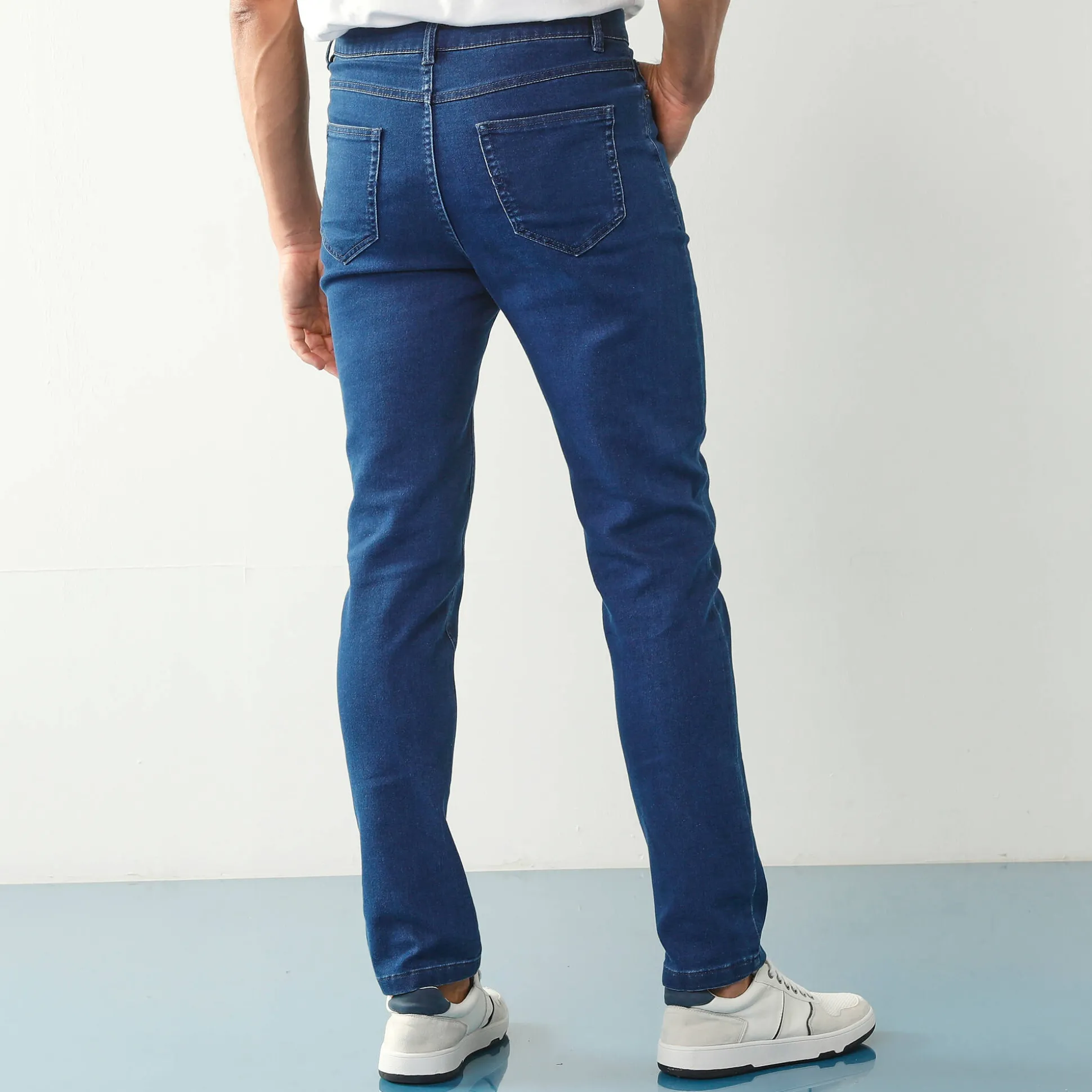 Rechte jeans met 5 zakken, ultrastretch denim - L30