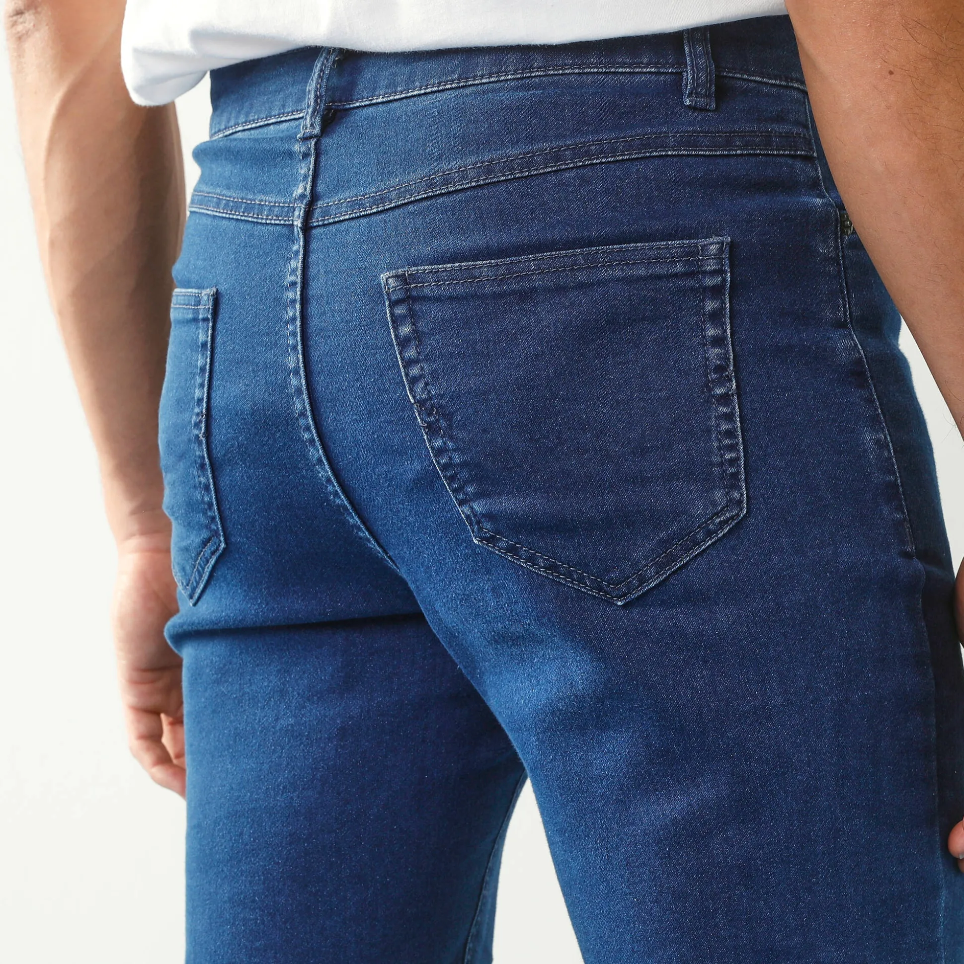 Rechte jeans met 5 zakken, ultrastretch denim - L30