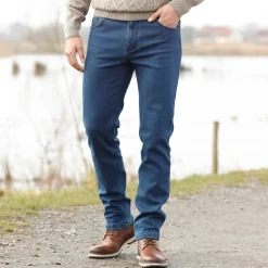 Rechte jeans met 5 zakken, binnenkant in microfleece