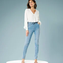 Rechte jeans met ceintuur, speciaal voor kleine lengtes