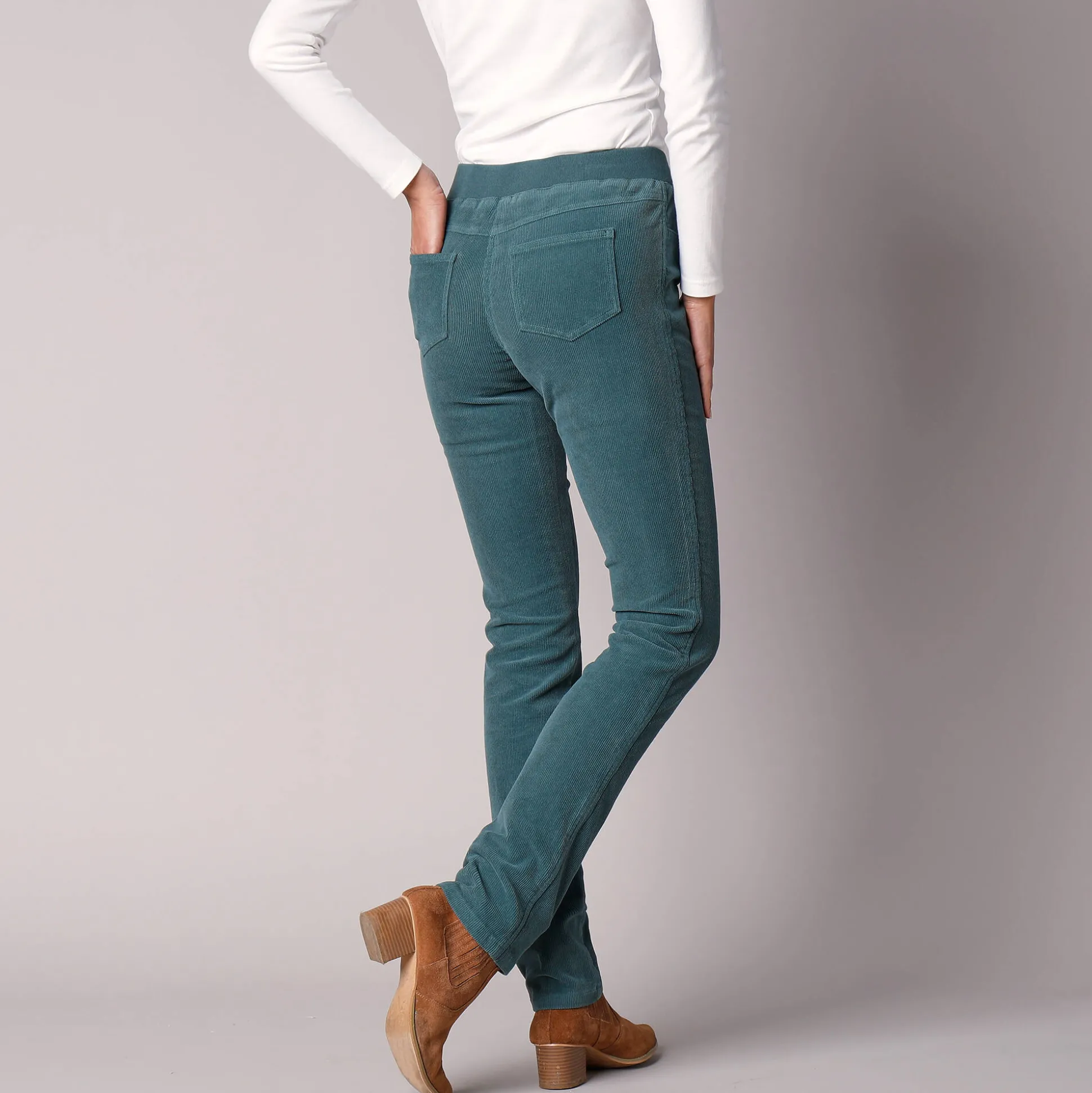 Rechte "ultracomfort" broek in ribfluweel