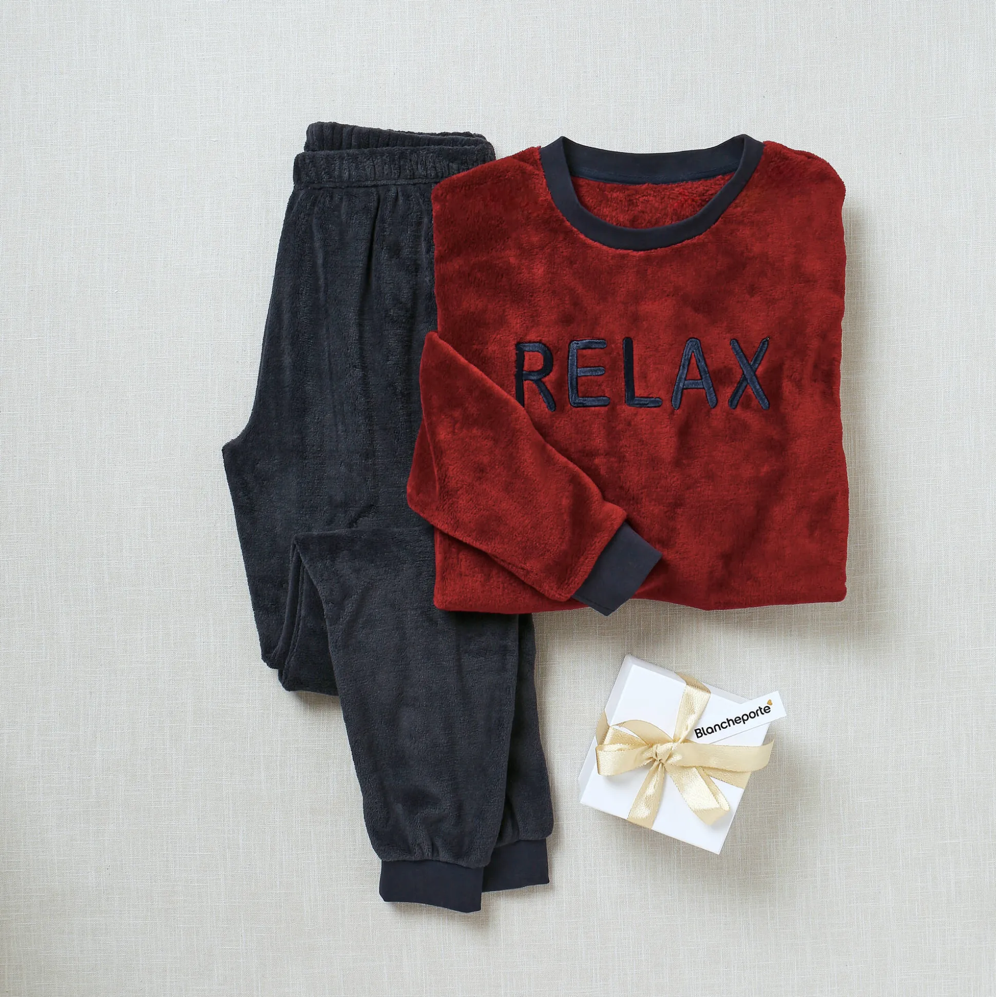 Relax pyjama in harig tricot, pluchetouch