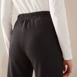 Ruime, rechte broek, milanotricot