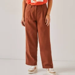 Ruime, rechte broek, speciaal voor kleine lengtes
