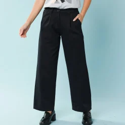 Ruime, rechte broek, speciaal voor kleine lengtes