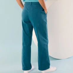 Ruime, rechte broek, speciaal voor kleine lengtes