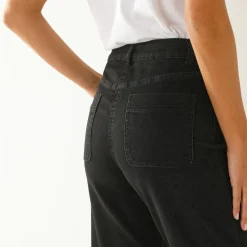 Ruime, rechte jeans, hoge taille, kleine lengte