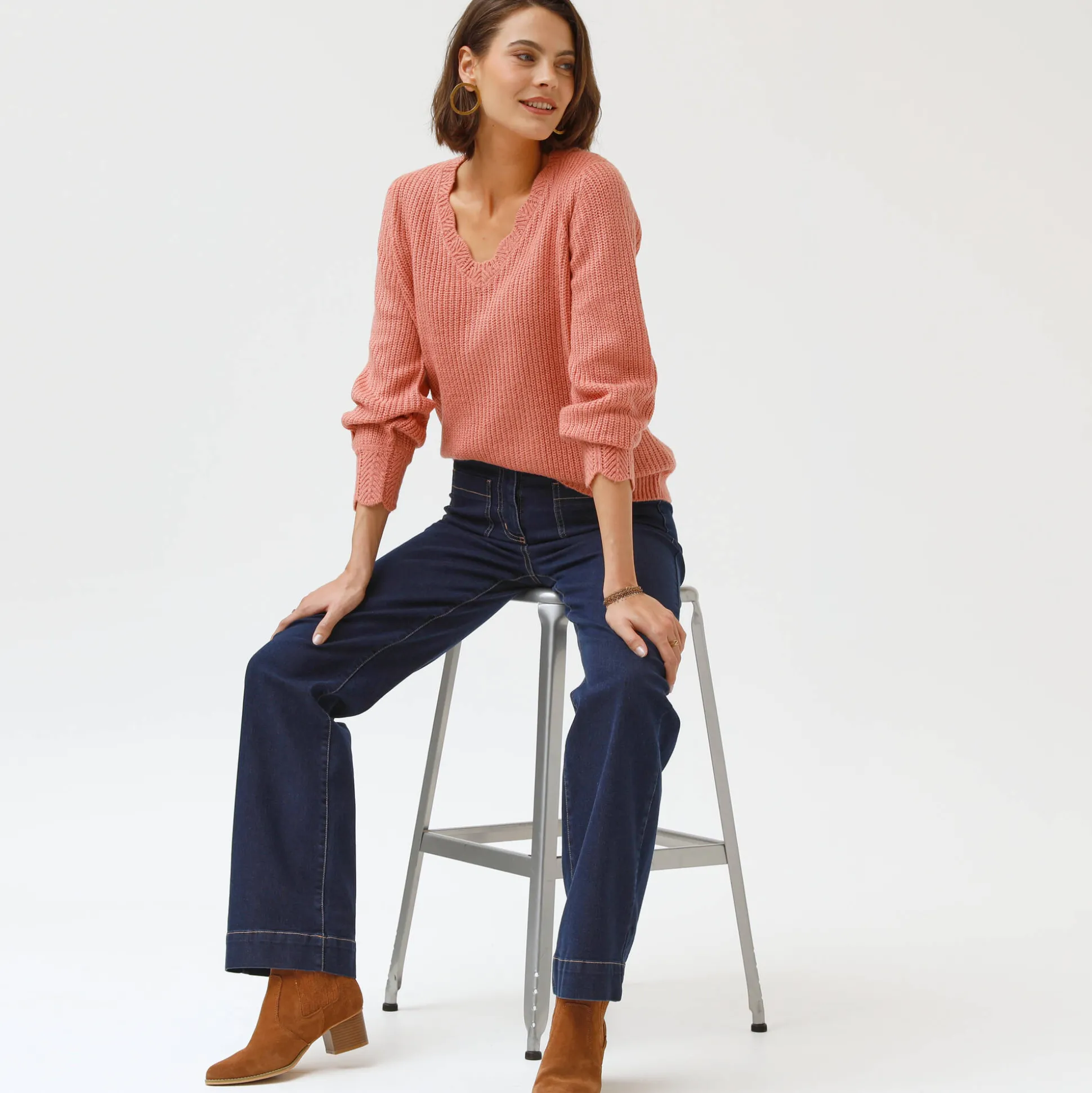 Ruime, rechte jeans, hoge taille, kleine lengte