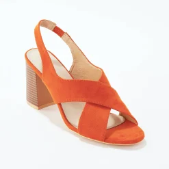 Sandalen met hak en gekruiste riempjes