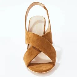 Sandalen met hak en gekruiste riempjes
