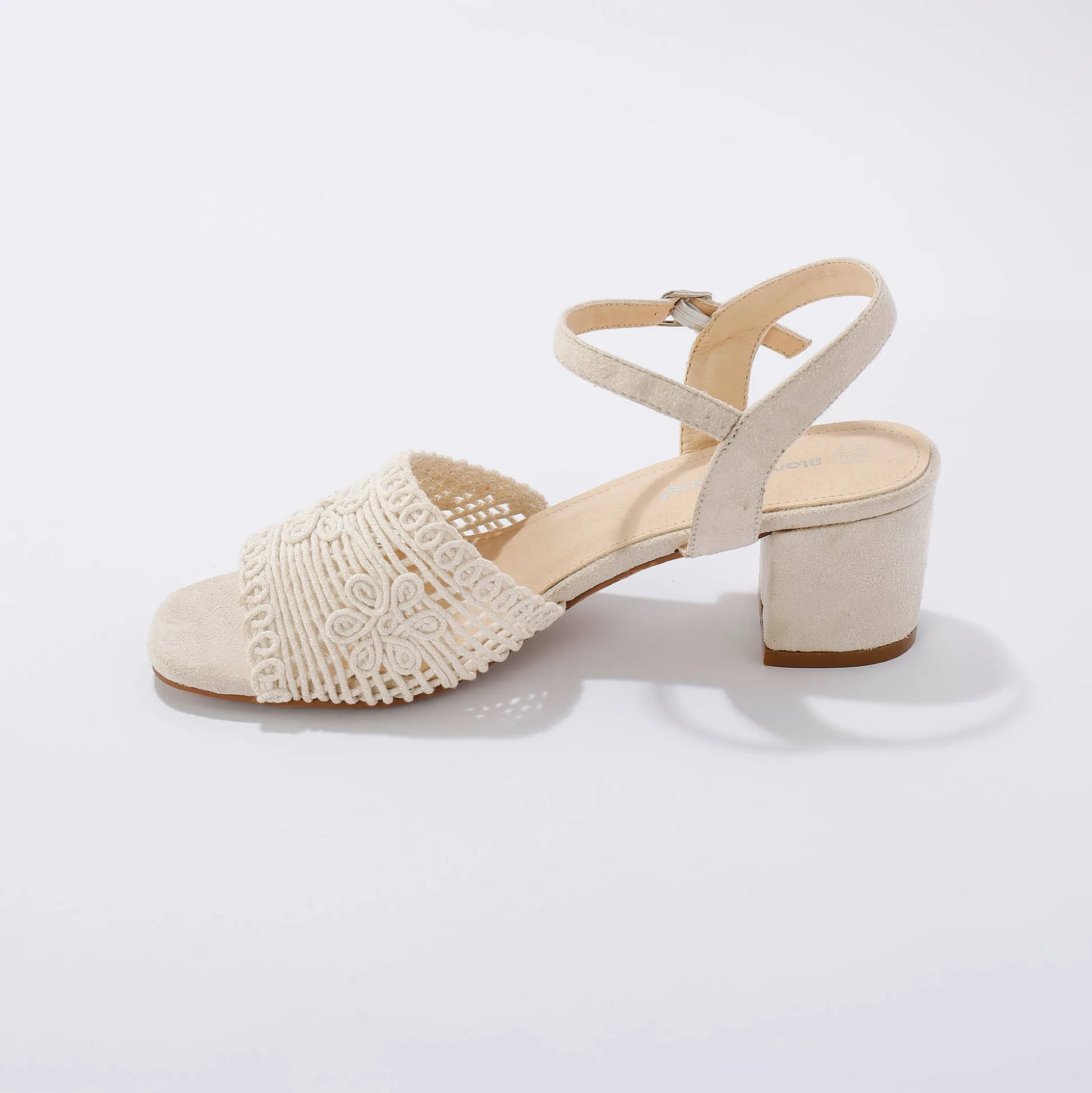 Sandalen met macramé-effect en hak
