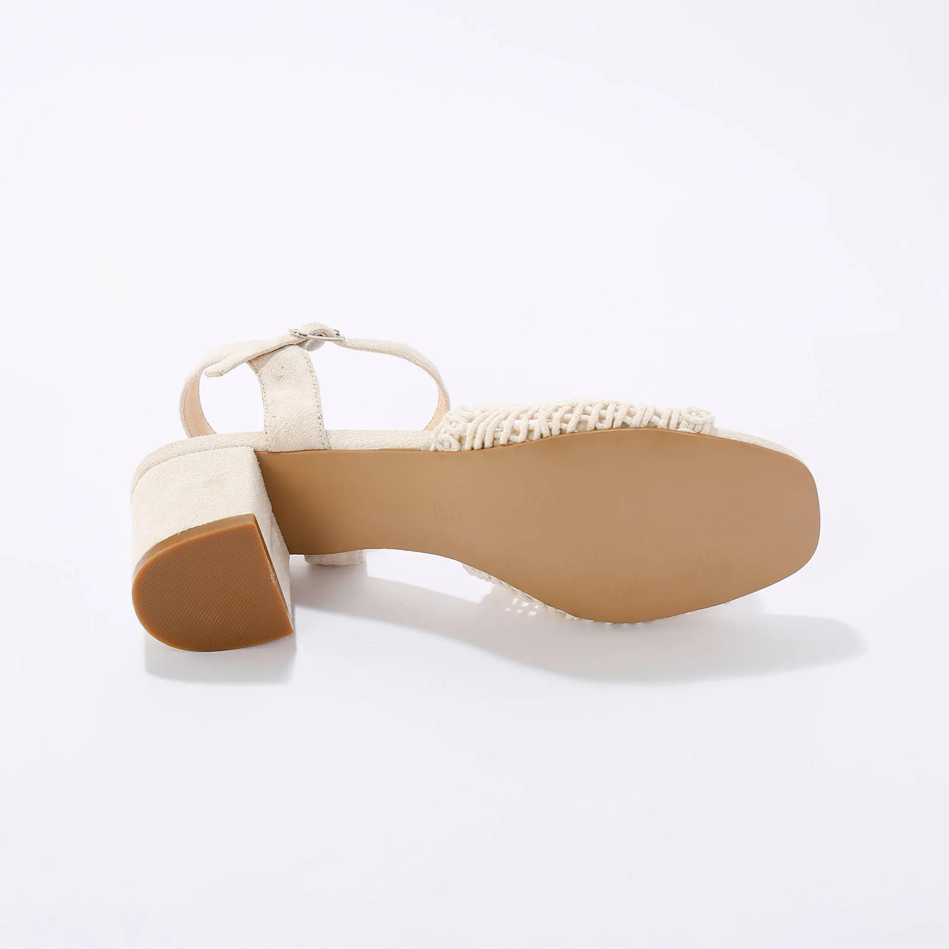 Sandalen met macramé-effect en hak