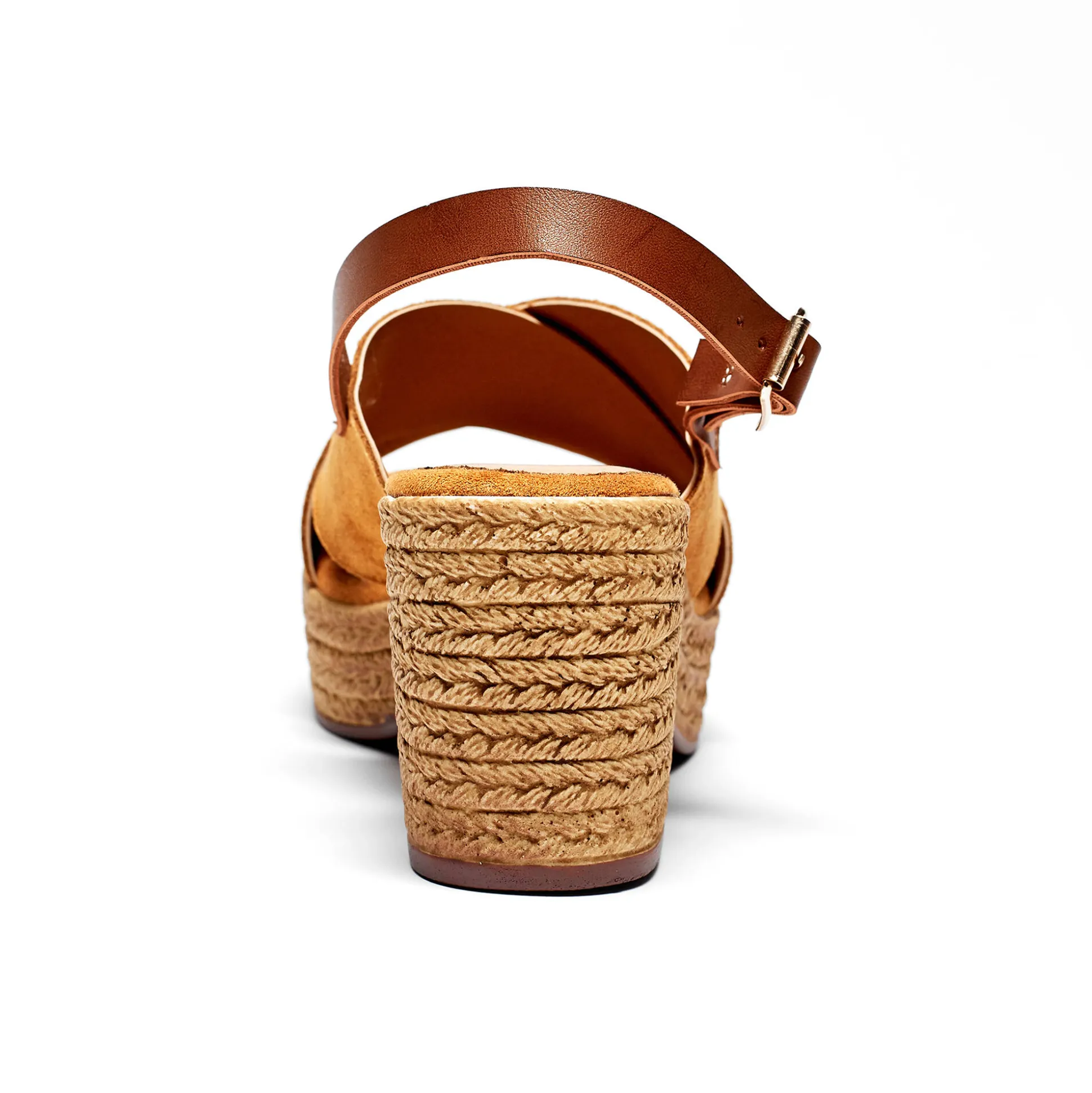 Sandalen met sleehak en gekruist bovenwerk, karamel