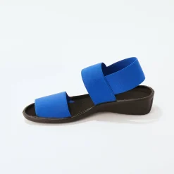 Sandales élastiquées