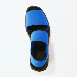 Sandales élastiquées