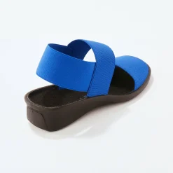 Sandales élastiquées
