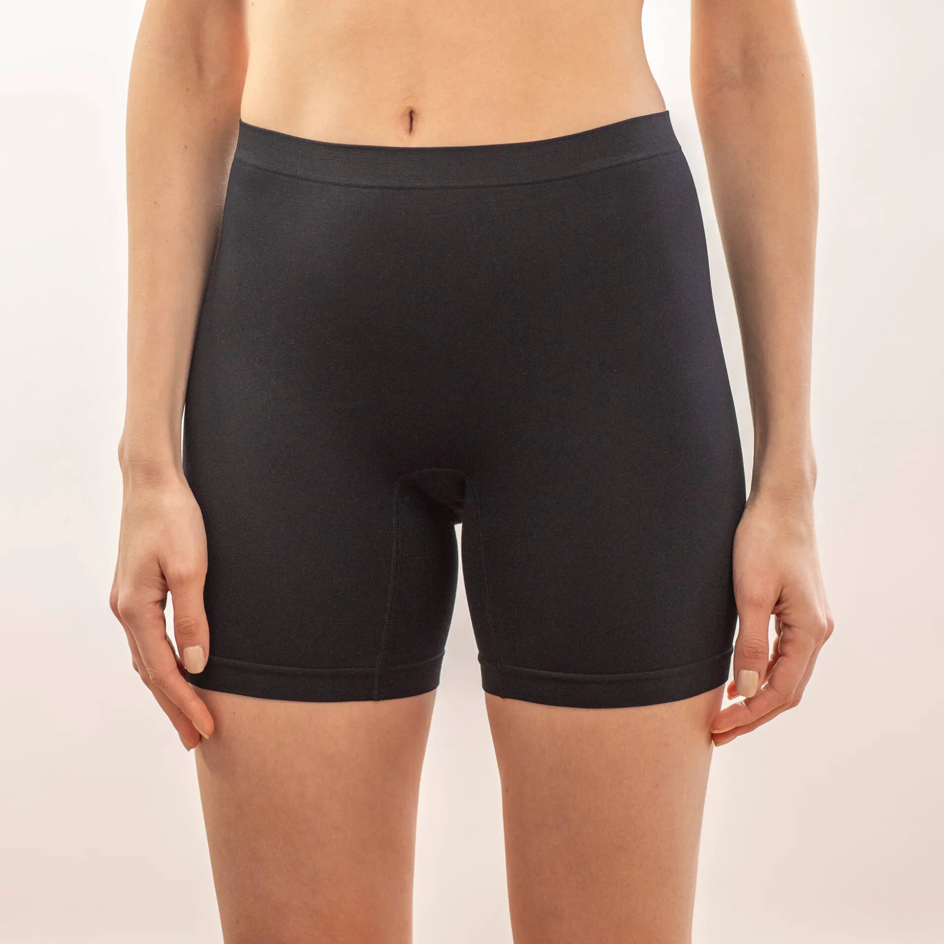 Short in stretchtricot zonder beugels