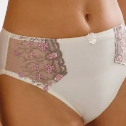 Slip in microvezel en geborduurde tule Caminata