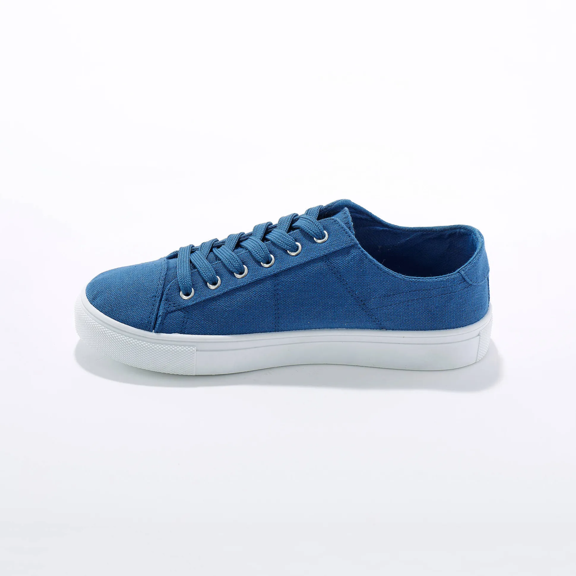 Sneakers in canvas met veters en doorloopzool in platformstijl