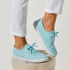 Sneakers in geborduurd canvas
